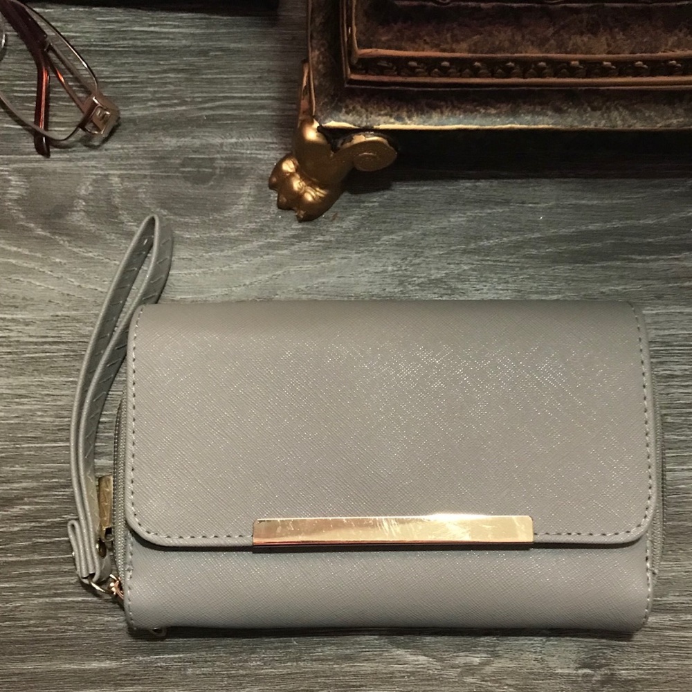 Grey Wristlet